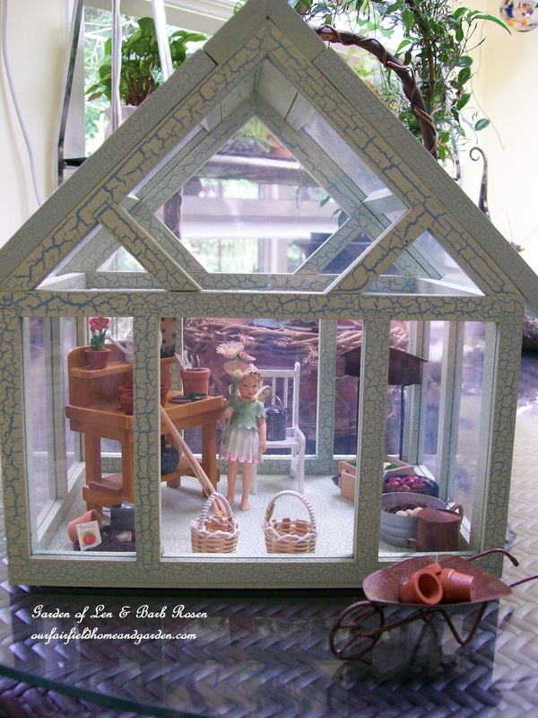 https://lolajack.jp.net/diy-project-create-your-own-fairy-terrarium/