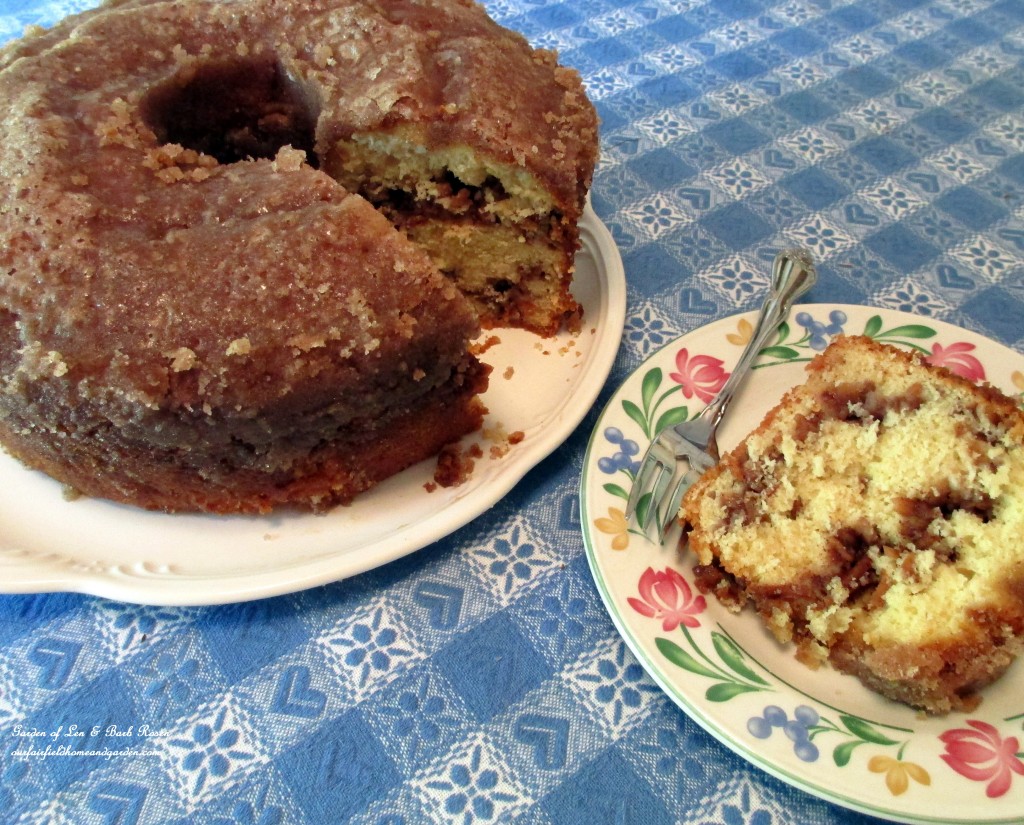 https://lolajack.jp.net/its-apple-season-make-a-heavenly-apple-cake-with-a-sugary-crust-and-make-your-house-smell-divine/