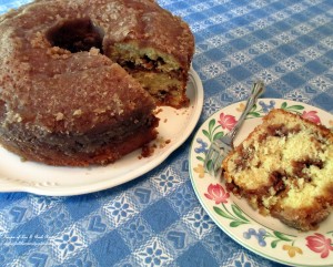 Grandma's Apple Cake https://lolajack.jp.net/its-apple-season-make-a-heavenly-apple-cake-with-a-sugary-crust-and-make-your-house-smell-divine/