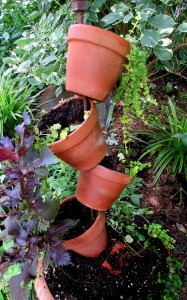 planter diy https://lolajack.jp.net/diy-project-build-your-own-tipsy-pots-planter/