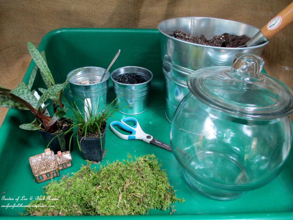 Terrarium DIY https://lolajack.jp.net/diy-project-design-a-rustic-cottage-getaway-in-a-terrarium/