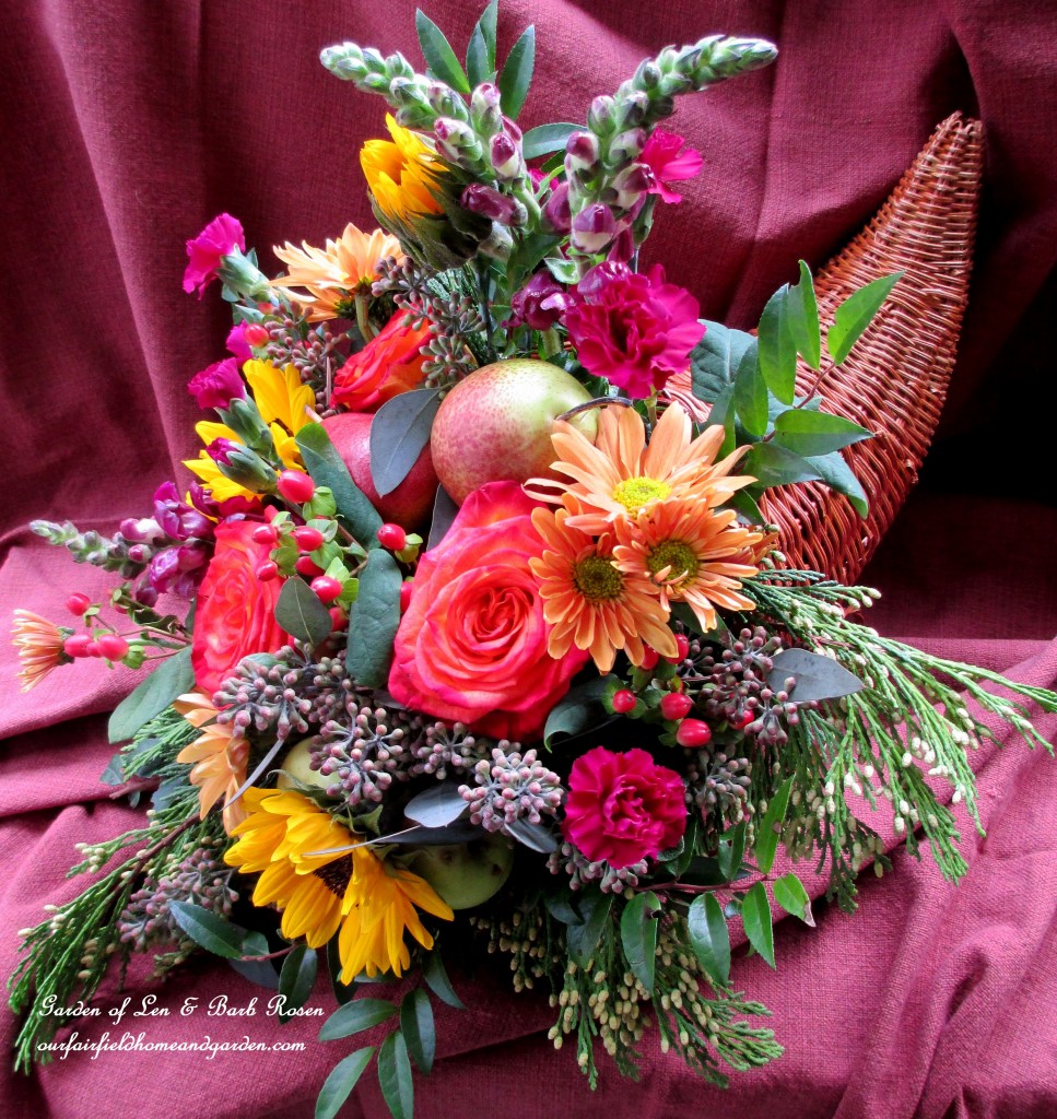 cornucopia https://lolajack.jp.net/happy-thanksgiving-make-a-cornucopia-of-fresh-fruit-flowers-for-a-centerpiece/