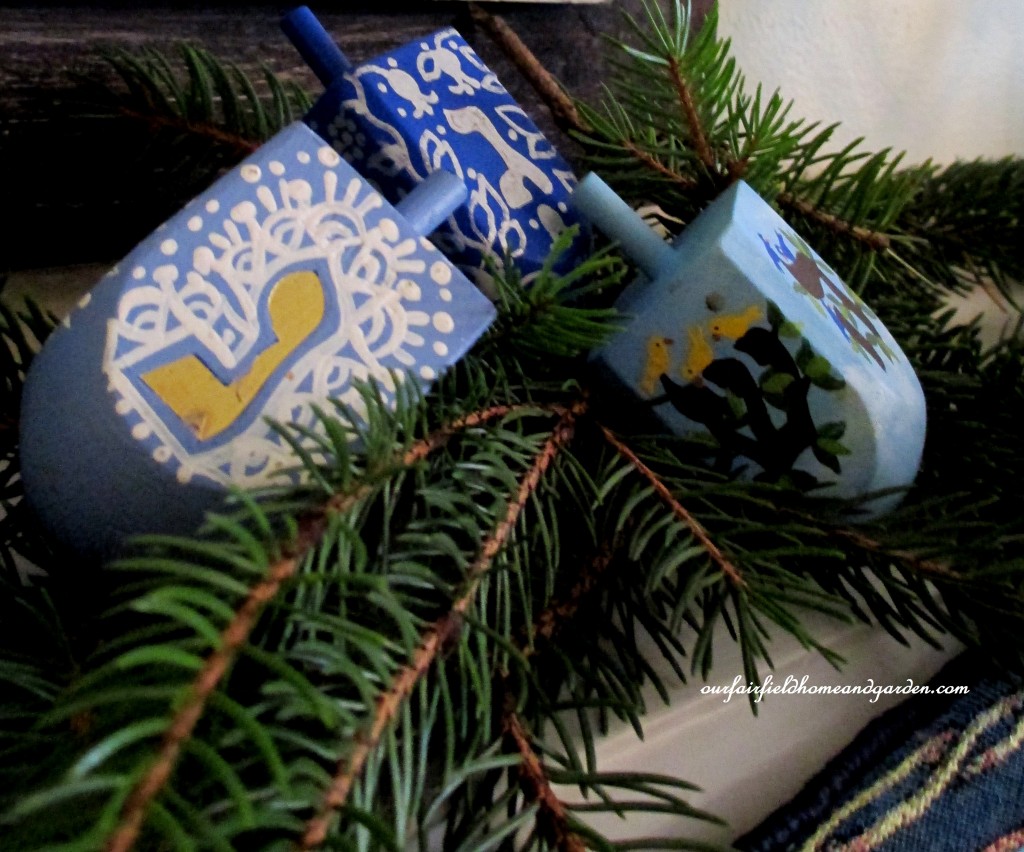 hand painted dreidels https://lolajack.jp.net/its-beginning-to-look-a-lot-like-chanukah/