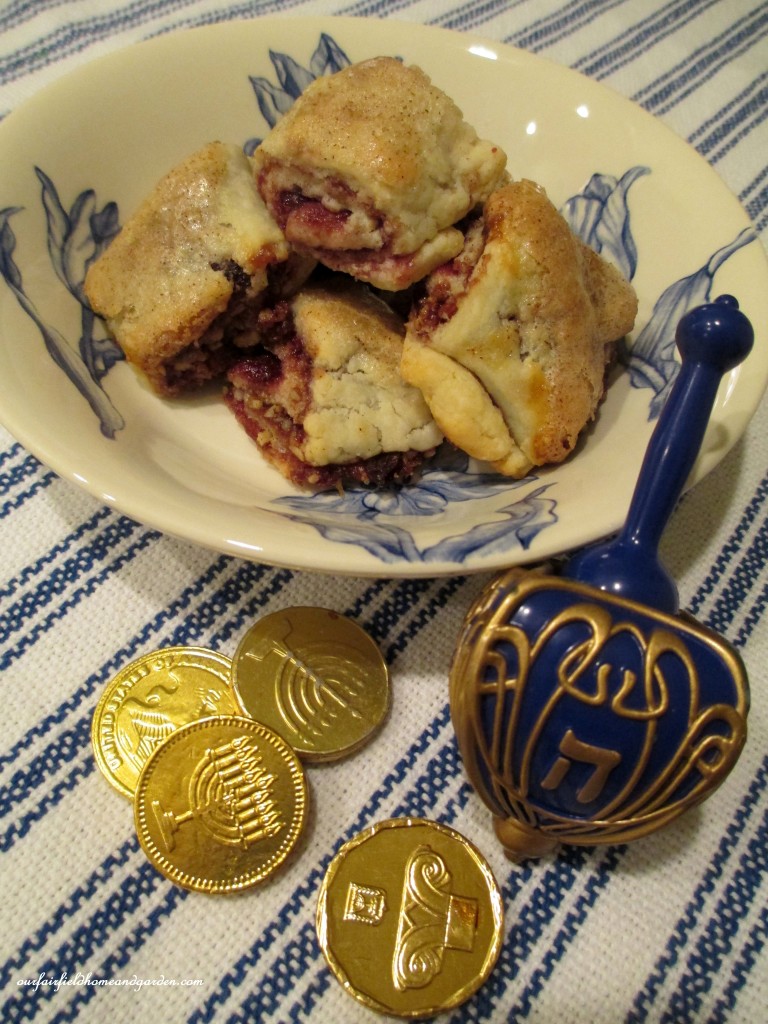 Rugelach cookies ready to enjoy! https://lolajack.jp.net/chanukah-recipes-to-die-for/