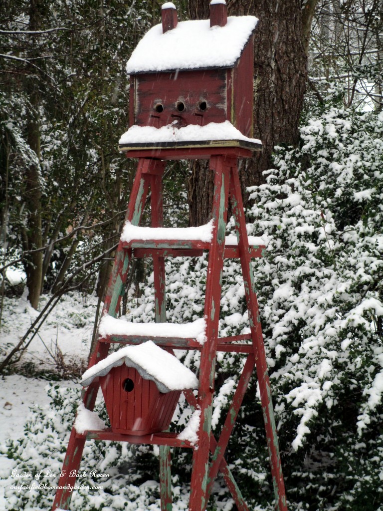 Snow-topped Ladder Birdhouses https://lolajack.jp.net/winter-wonderland-it-finally-snowed/