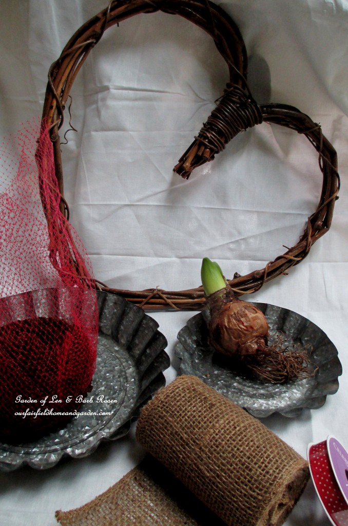 All you'll need: amaryllis bulbs, potting soil, netting, burlap and a wreath https://lolajack.jp.net/diy-amaryllis-heart-wreath/