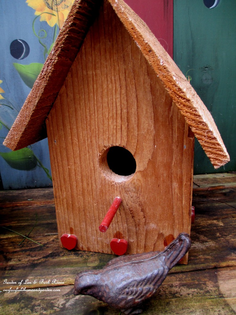 cedar birdhouse with hearts https://lolajack.jp.net/heart-home-valentines-day-is-coming/