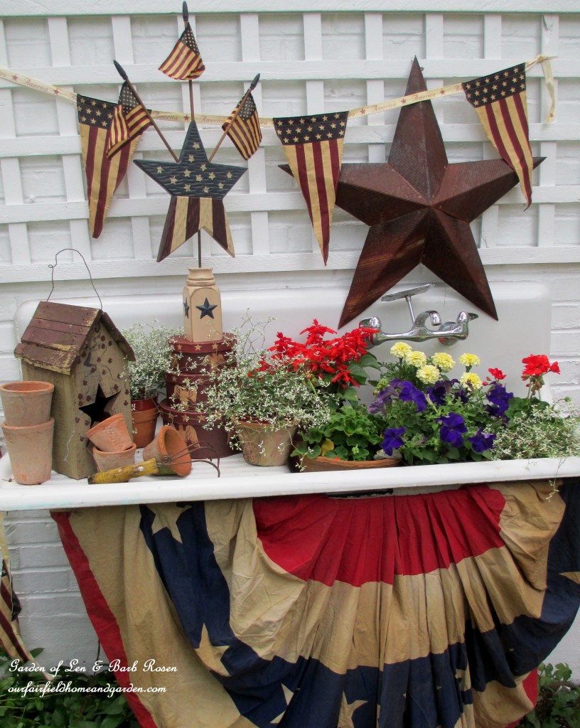 The Potting Sink decorated for the 4th of July! https://lolajack.jp.net/happy-4th-of-july-patriotic-potting-sink/