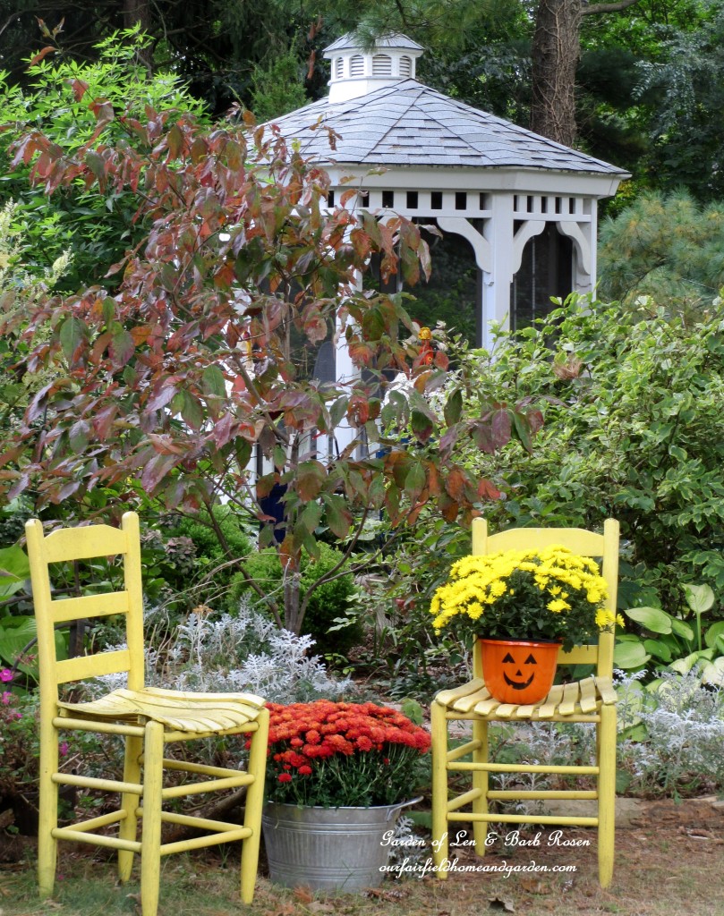 Fall Gazebo Garden https://lolajack.jp.net/fall-decorating-at-our-fairfield-home-and-garden/