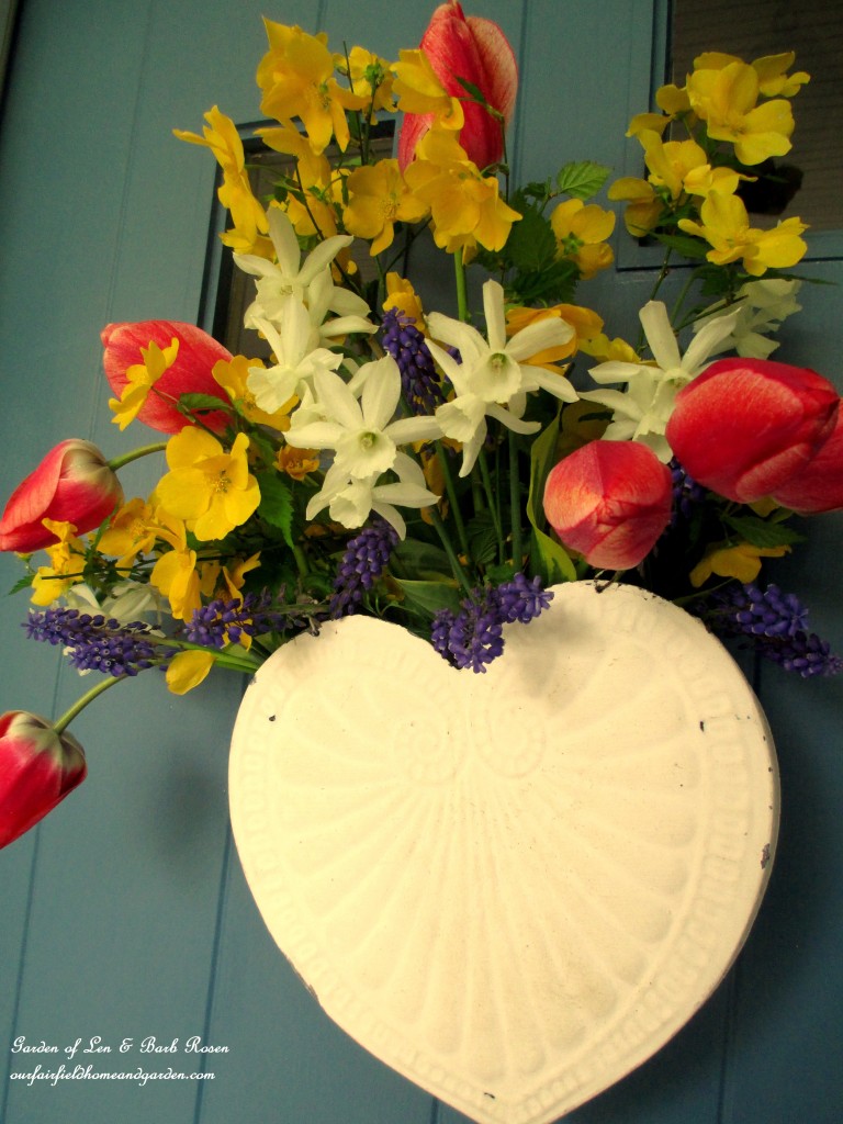 Floral basket https://lolajack.jp.net/fresh-flower-basket-for-may-day-or-mothers-day/