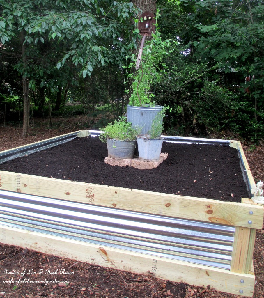 DIY Raised Garden Bed https://lolajack.jp.net/build-a-raised-bed-garden-our-fairfield-home-garden/