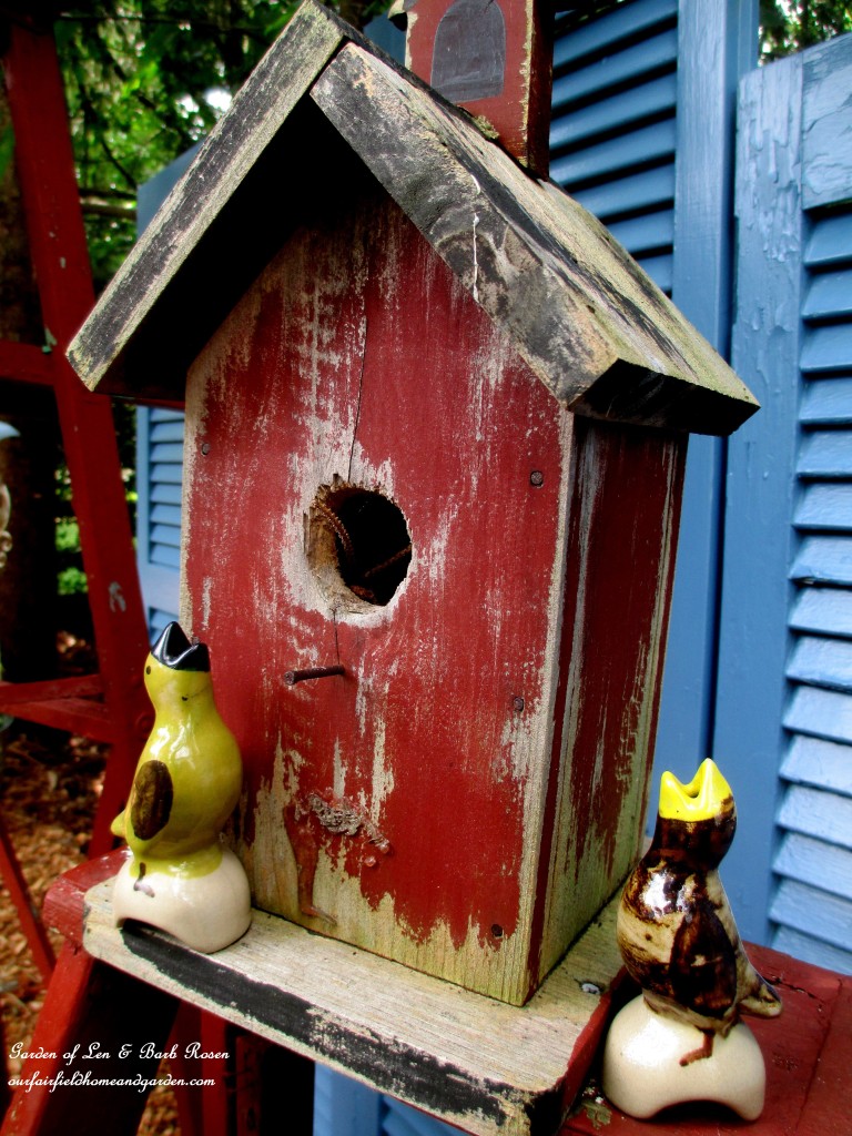 Pie Bird Garden Accents https://lolajack.jp.net/kitschy-kitchen-garden-accents/
