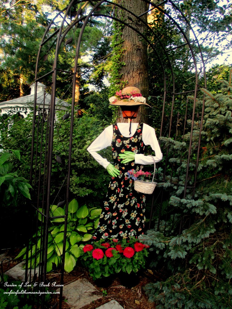 Garden Maiden https://lolajack.jp.net/diy-project-wood-scrap-scarecrow-my-garden-maiden/