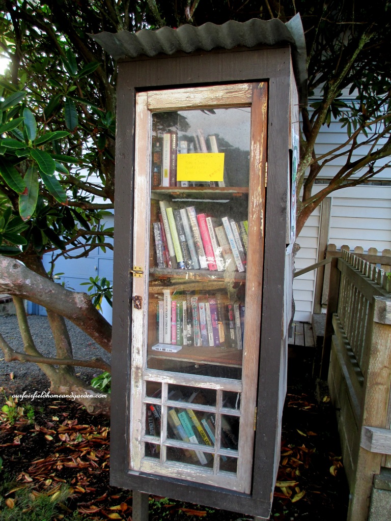 Free Lending Library https://lolajack.jp.net/unexpected-garden-accents/