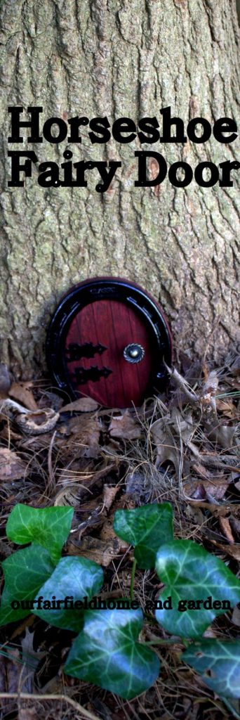 Horseshoe Fairy Door https://lolajack.jp.net/diy-horseshoe-fairy-door/