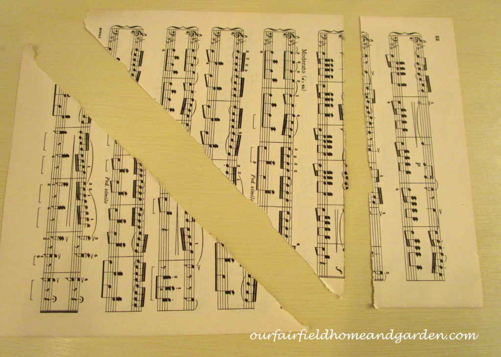 Music Sheet Christmas Tree https://lolajack.jp.net/diy-make-music-sheet-christmas-trees/